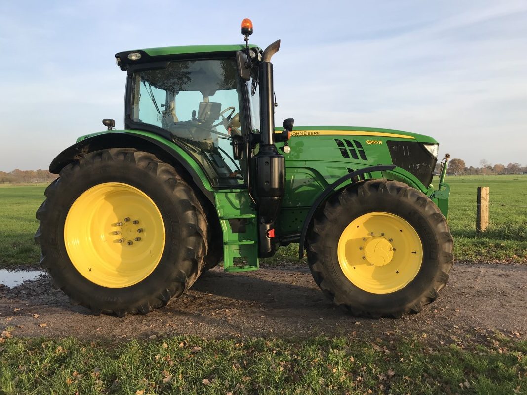 John Deere 6155R