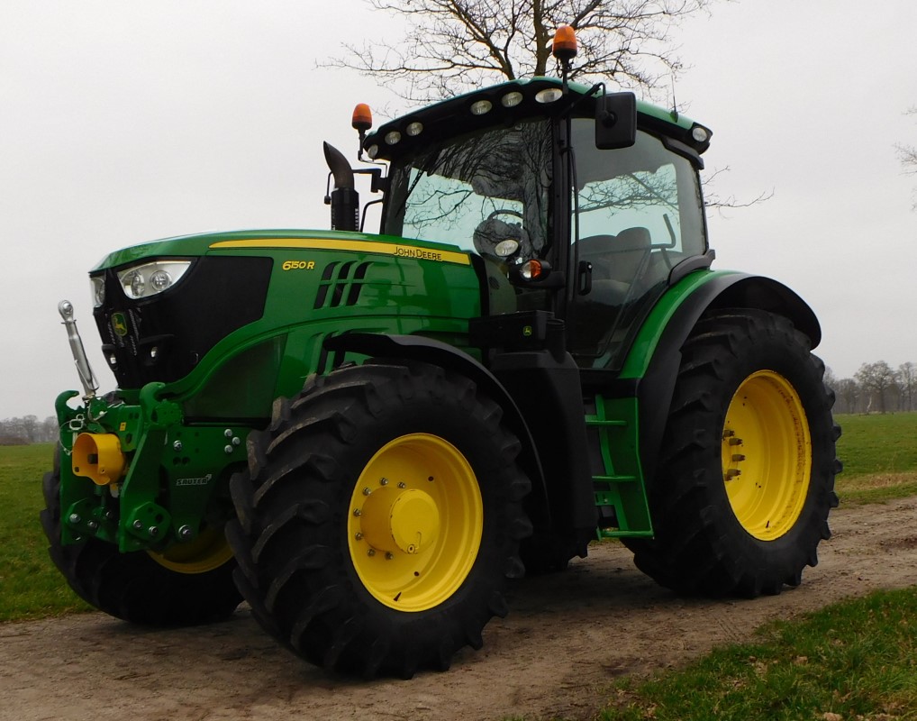 John Deere 6150R