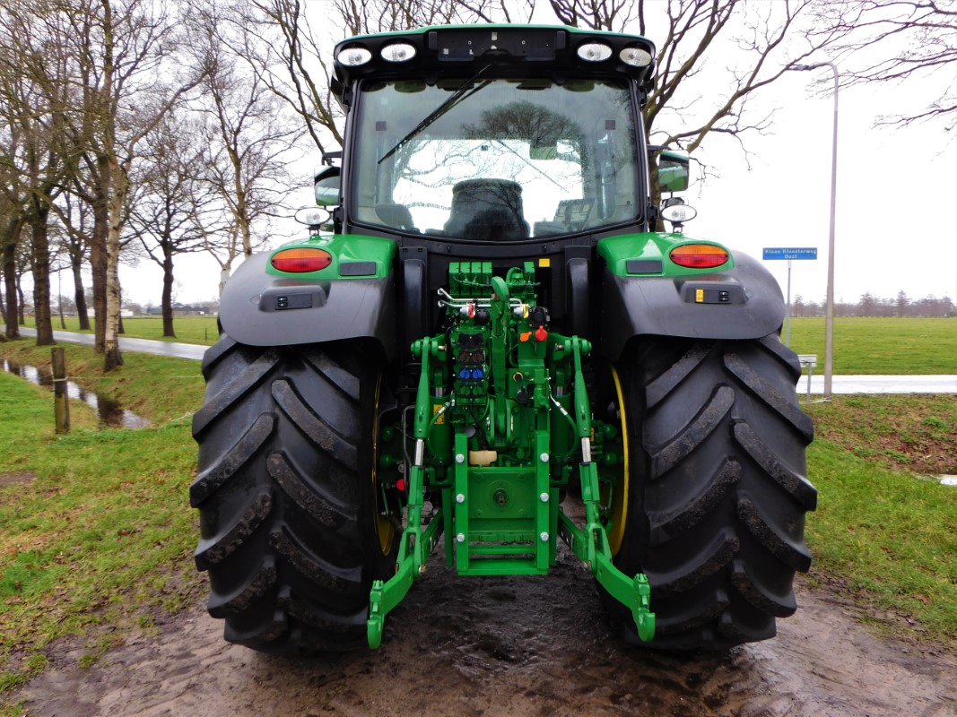 John Deere 6155R