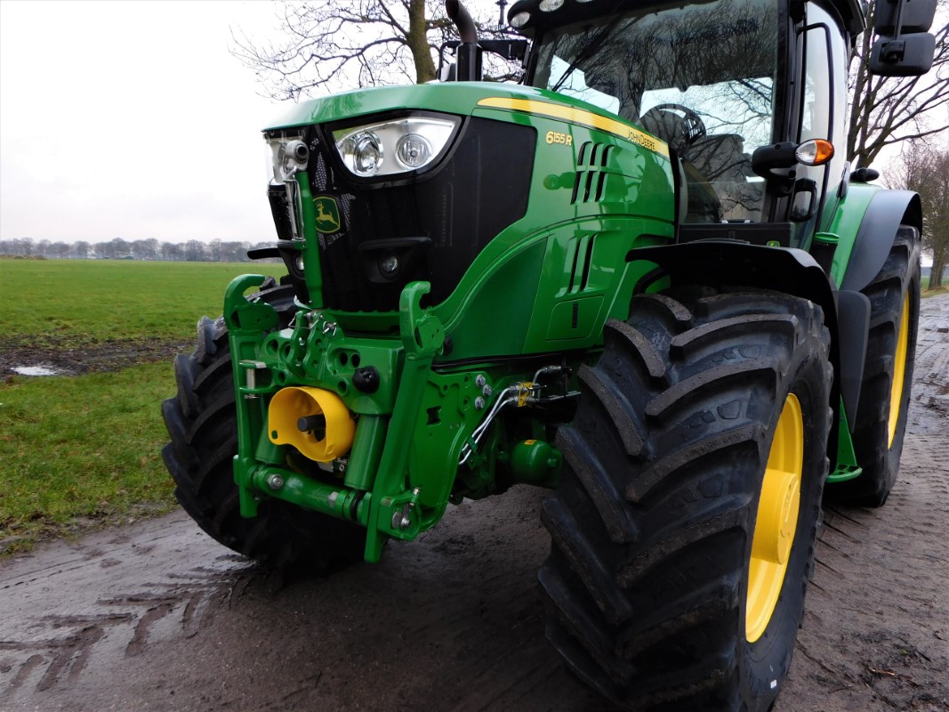 John Deere 6155R