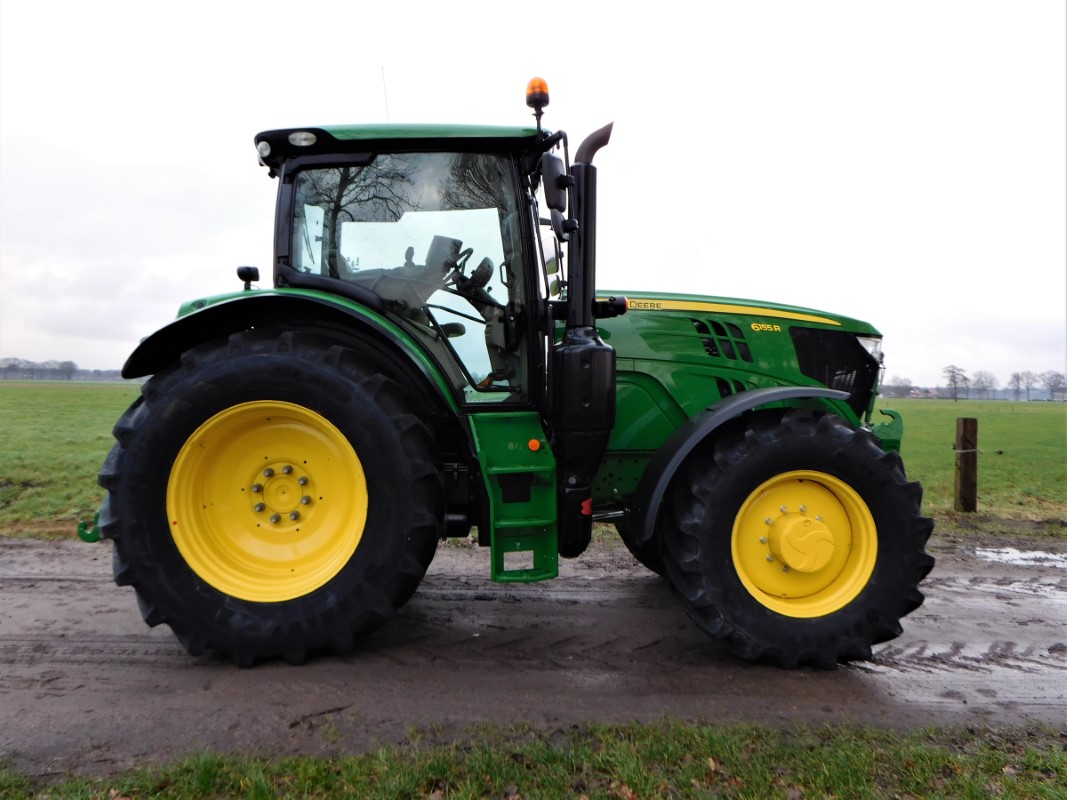 John Deere 6155R