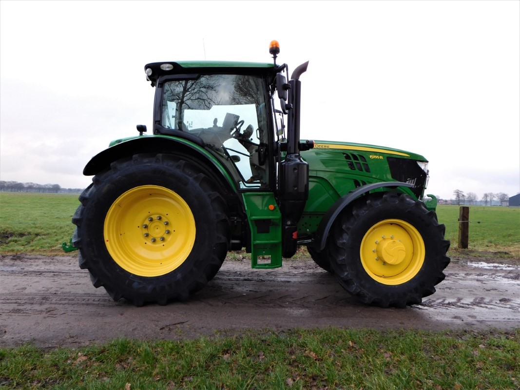 John Deere 6155R