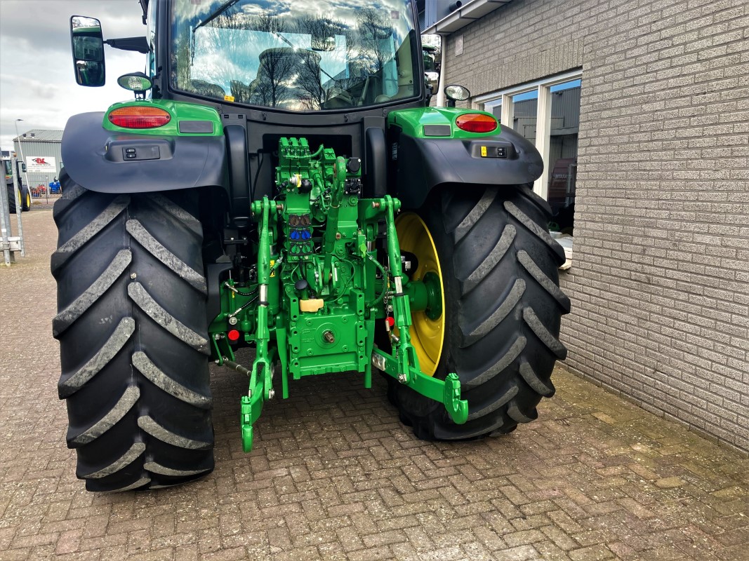 John Deere 6155R