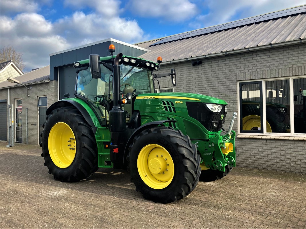 John Deere 6155R